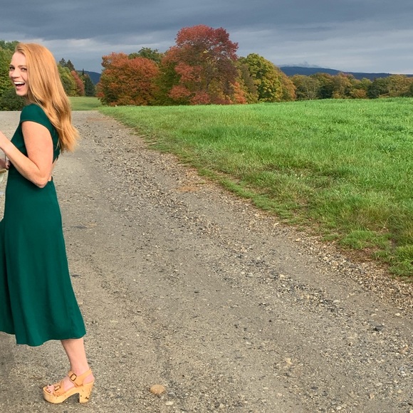 Meet your Posher, Jenna - Picture 2 of 2